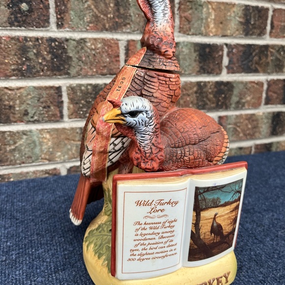 Wild Turkey Kentucky Straight Bourbon Bottle Porcelain Series 2 #3 1981 - Picture 2 of 14